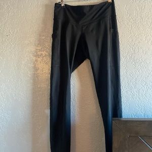 Black workout leggings